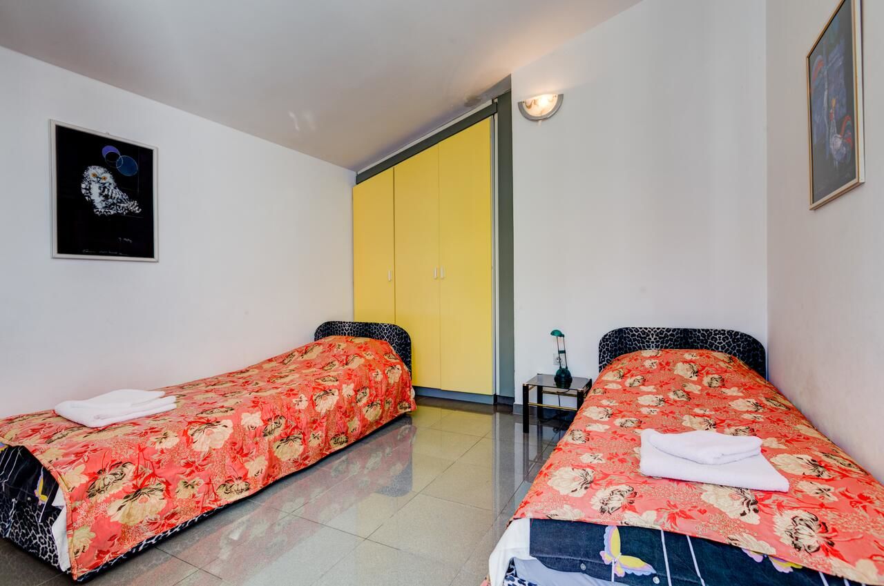 Апартаменты Sun Rose Apartments Свети-Стефан