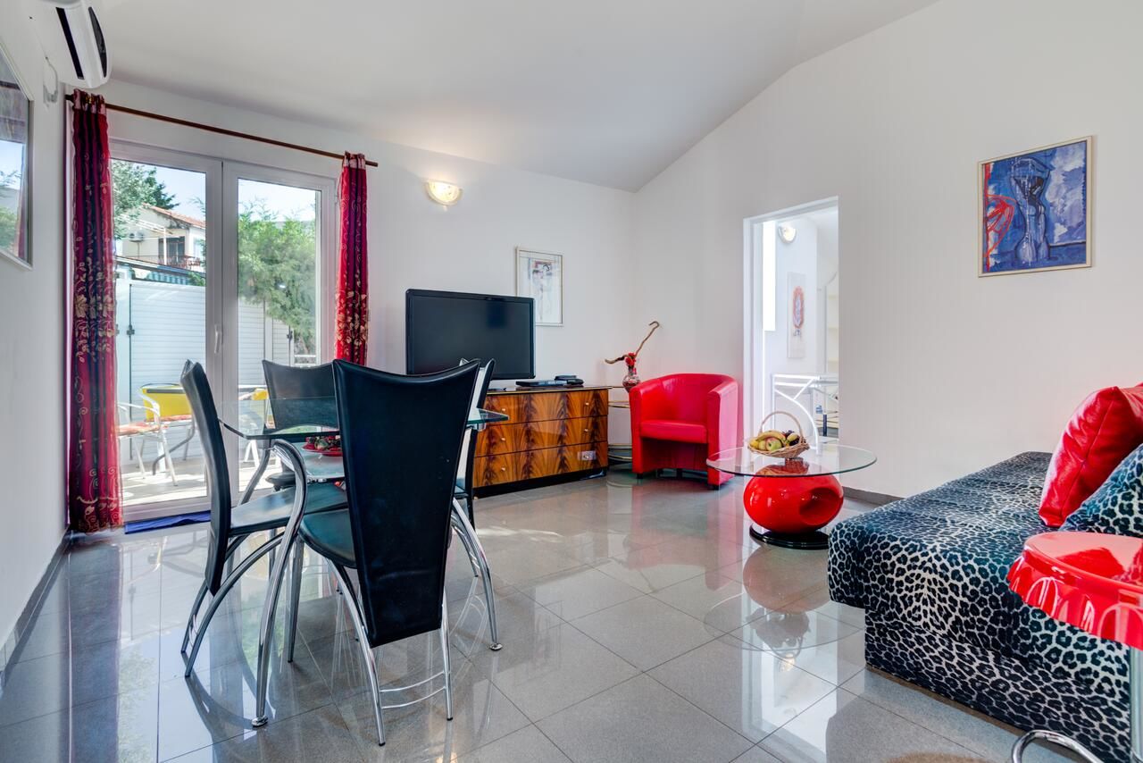 Апартаменты Sun Rose Apartments Свети-Стефан