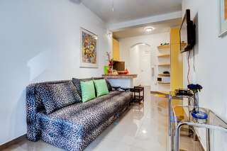 Апартаменты Sun Rose Apartments Свети-Стефан Апартаменты-люкс с 1 спальней (для 2-4 взрослых)-1