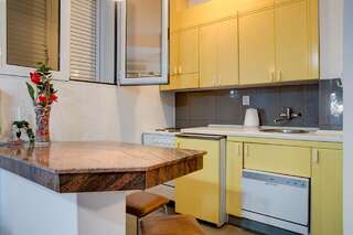 Апартаменты Sun Rose Apartments Свети-Стефан Номер-студио с террасой-2