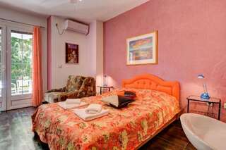 Апартаменты Sun Rose Apartments Свети-Стефан Номер-студио с балконом-2