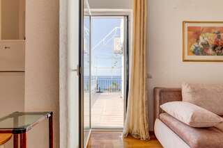 Апартаменты Sun Rose Apartments Свети-Стефан Апартаменты с видом на море-1